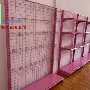 Mẫu kệ siêu thị dùng móc